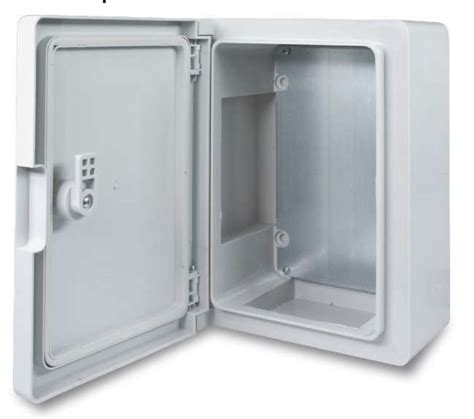 Outdoor / Weatherproof Plastic Enclosures 